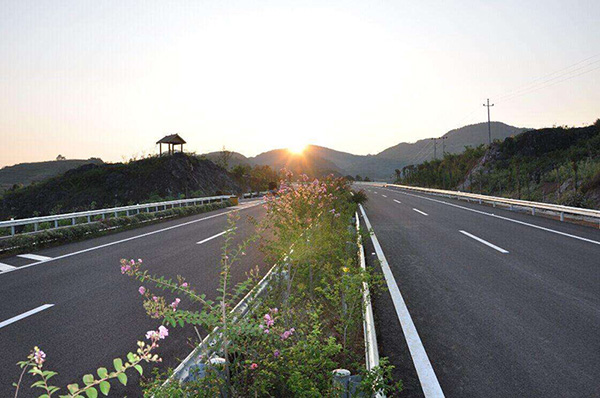 公路工程施工总承包资质标准